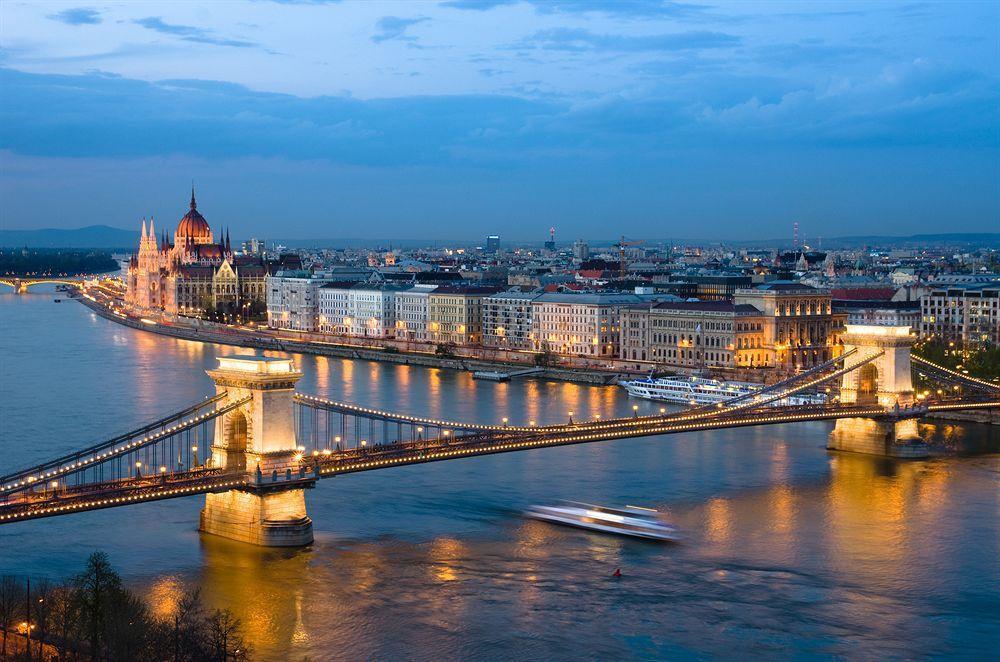 Budapest Museum Central Экстерьер фото